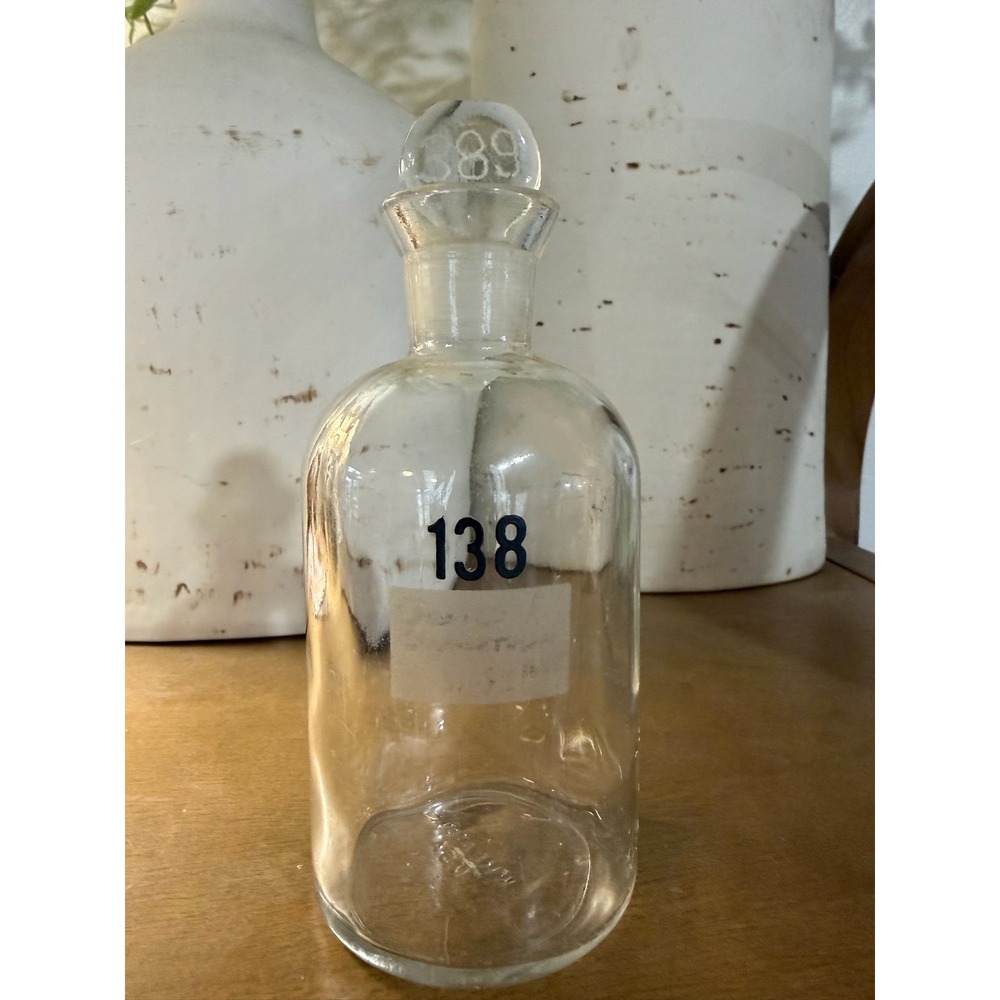 Vintage Wheaton USA 138 Glass Apothecary‎ Bottle with Ground Glass Stopper